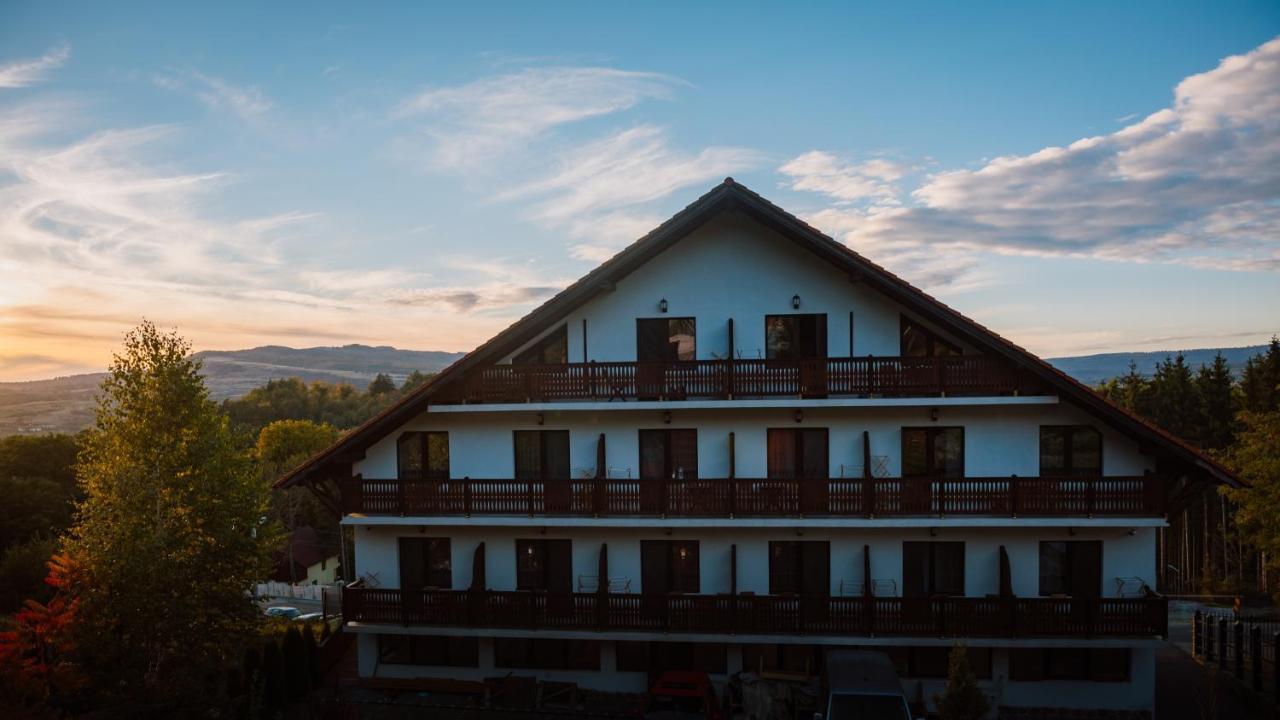 Hotel Relax Sovata Esterno foto